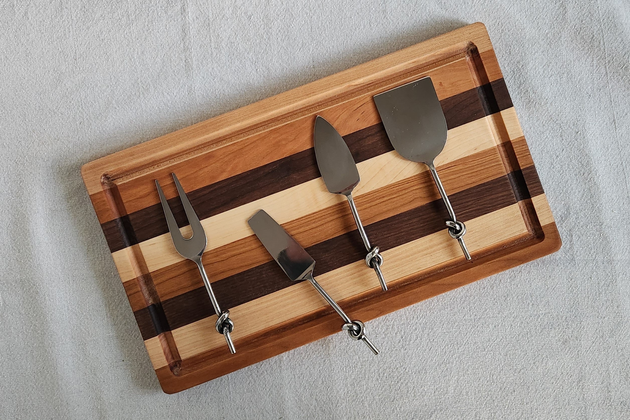 Boat Gifts - Nautical Cheese Cutting Board And Knives Set - Cool